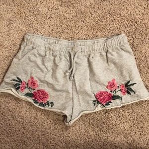 Grey comfy shorts
